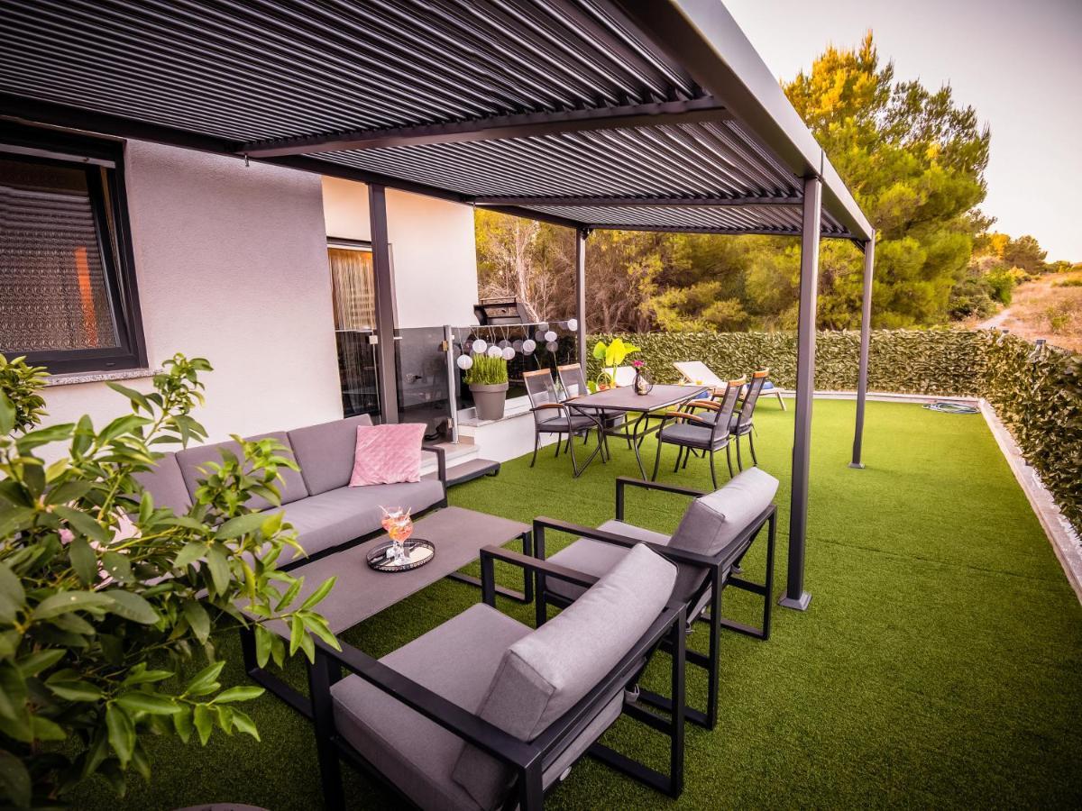 My Adriatic Place With Private Garden And Garage Sibenik Exterior photo